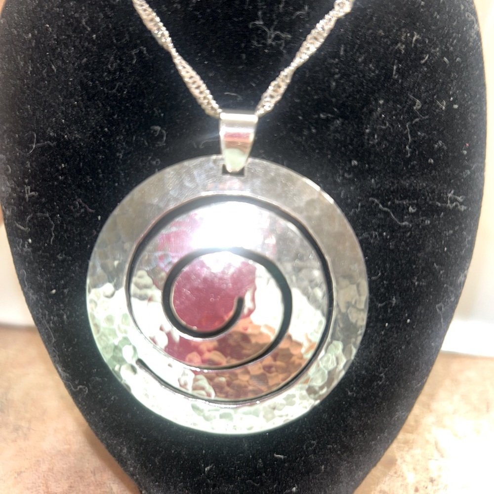 Sterling Silver 925 Modernist Hammered Swirl Pendant